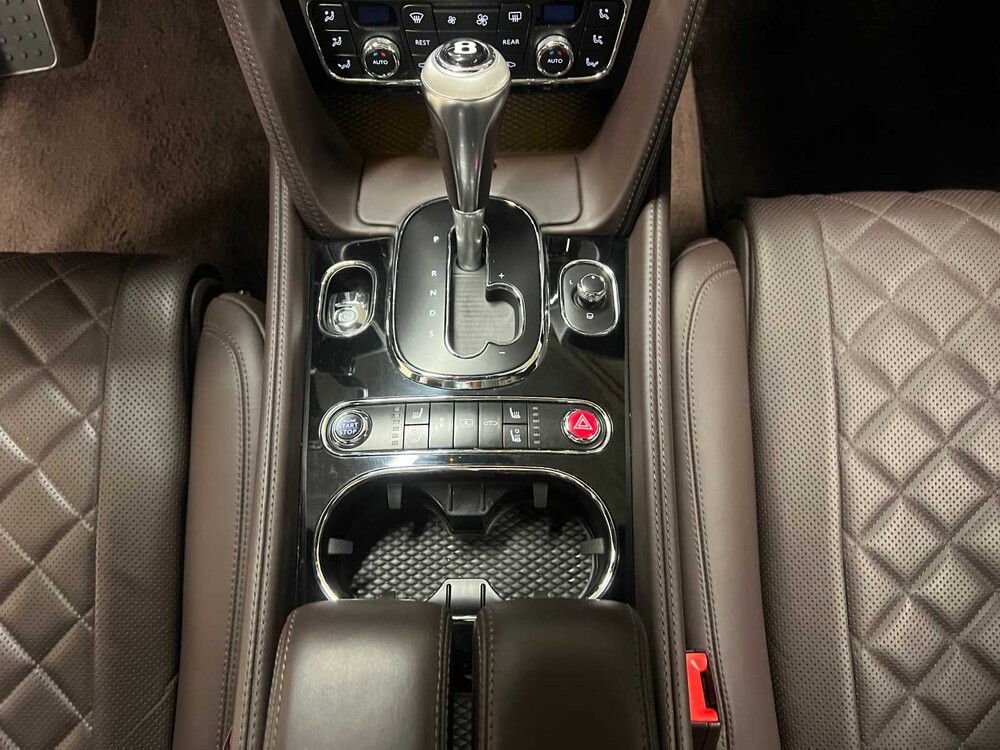 Bentley Flying Spur 4.0 V8 S 528PS 2018, X-484-DH