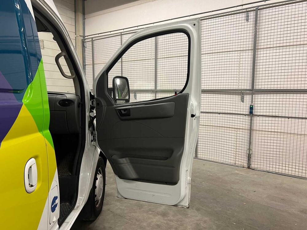 Maxus V80 2017, V-505-TV Bedrijfswagen