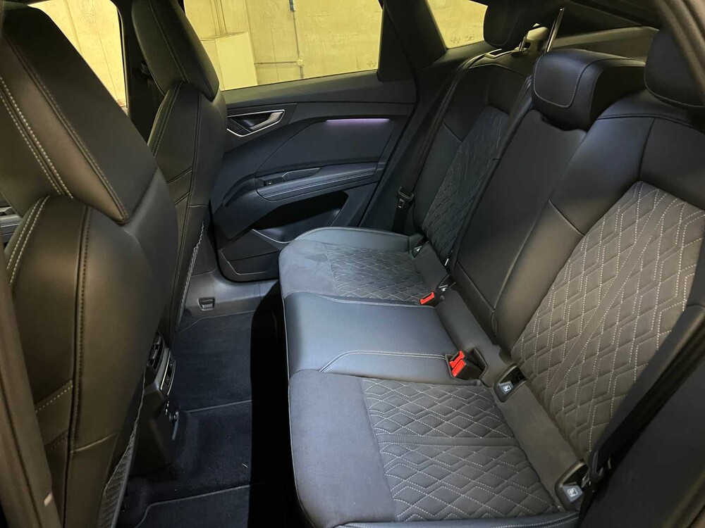 Audi Q4 Sportback E-Tron S-Line 50 Quattro Advanced Edition (BLACK-OPTIC) 77kWh 299pk 2021 (Origineel-NL), N-644-PH