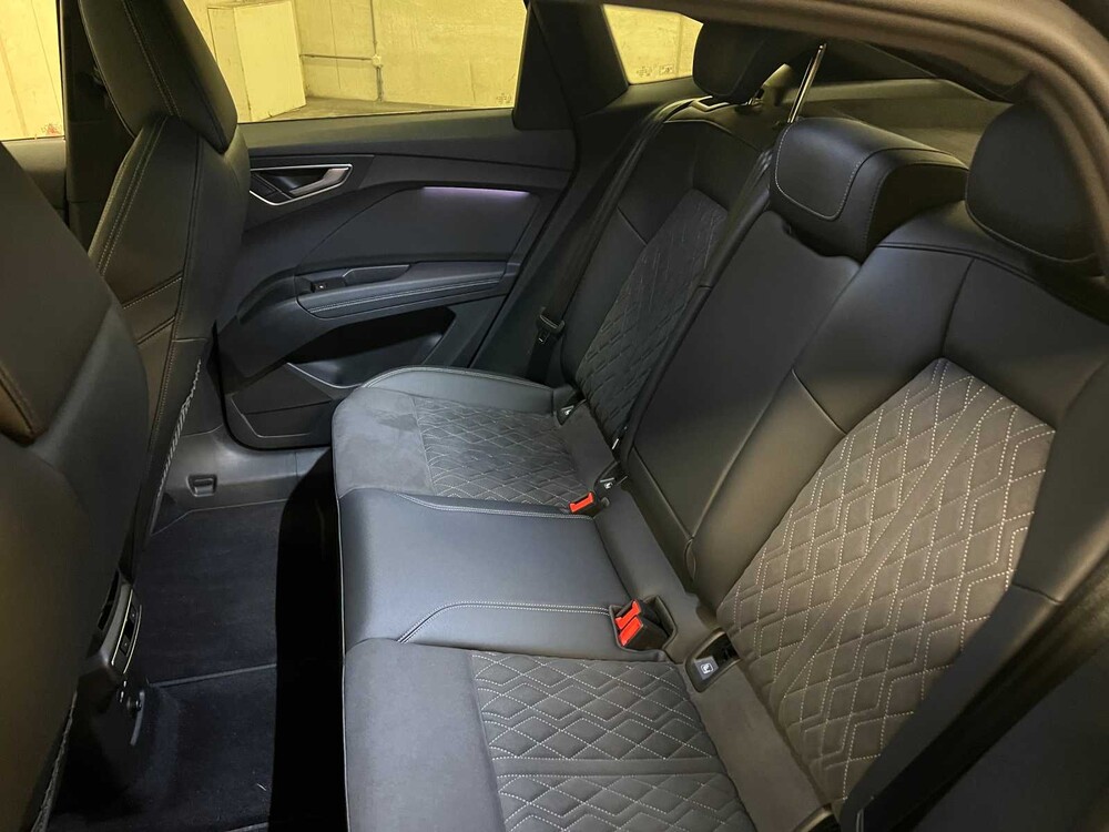 Audi Q4 Sportback E-Tron S-Line 50 Quattro Advanced Edition (BLACK-OPTIC) 77kWh 299pk 2021 (Origineel-NL), N-644-PH