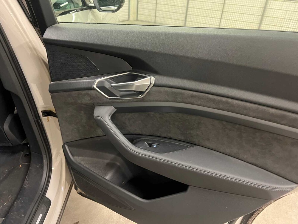 Audi E-Tron 55 Quattro Advanced 360hp 2019 (Original-NL), G-366-ZV