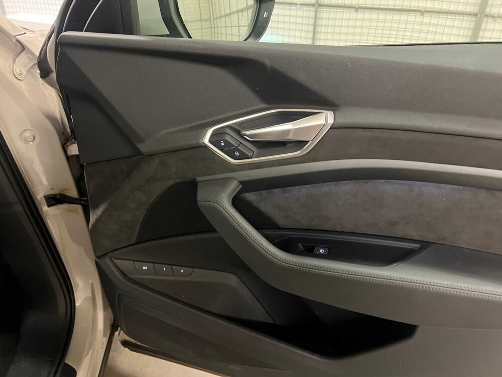 Audi E-Tron 55 Quattro Advanced 360hp 2019 (Original-NL), G-366-ZV