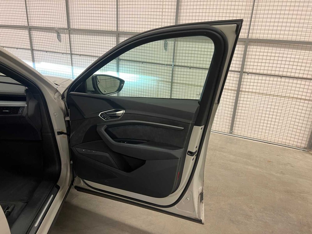 Audi E-Tron 55 Quattro Advanced 360hp 2019 (Original-NL), G-366-ZV