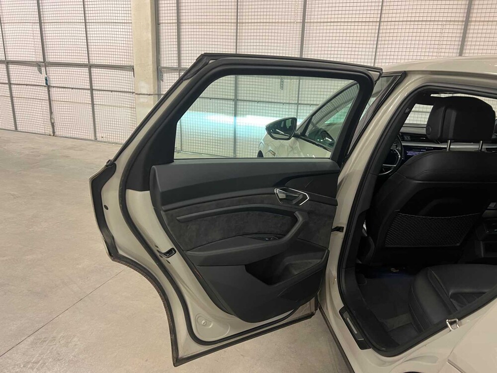 Audi E-Tron 55 Quattro Advanced 360hp 2019 (Original-NL), G-366-ZV