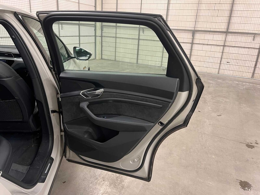 Audi E-Tron 55 Quattro Advanced 360hp 2019 (Original-NL), G-366-ZV