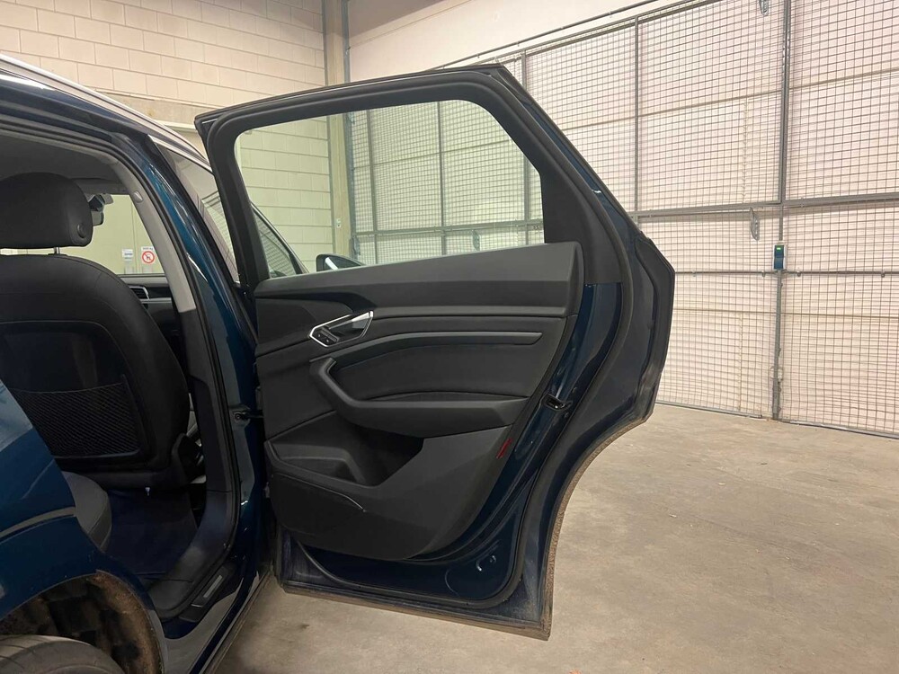 Audi E-Tron 55 Quattro Business Edition 95 kWh 408pk 2020 (Origineel-NL + 1e eigenaar), J-159-VG