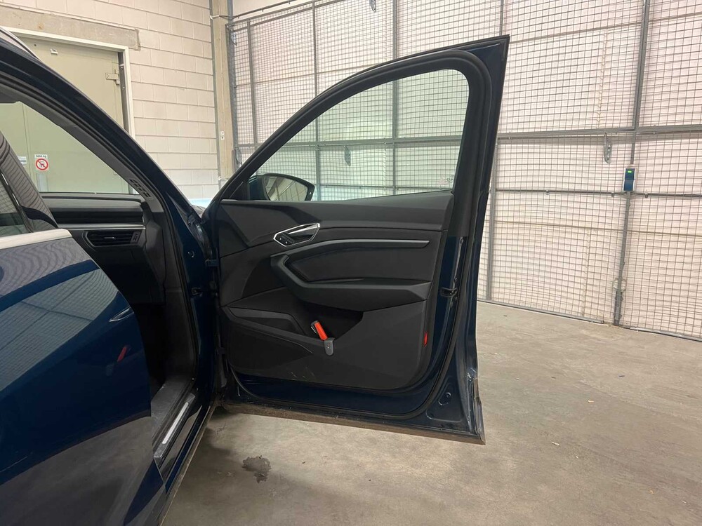 Audi E-Tron 55 Quattro Business Edition 95 kWh 408pk 2020 (Origineel-NL + 1e eigenaar), J-159-VG