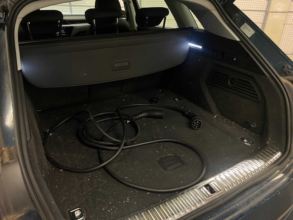 Audi E-Tron 55 Quattro Business Edition 95 kWh 408pk 2020 (Origineel-NL + 1e eigenaar), J-159-VG