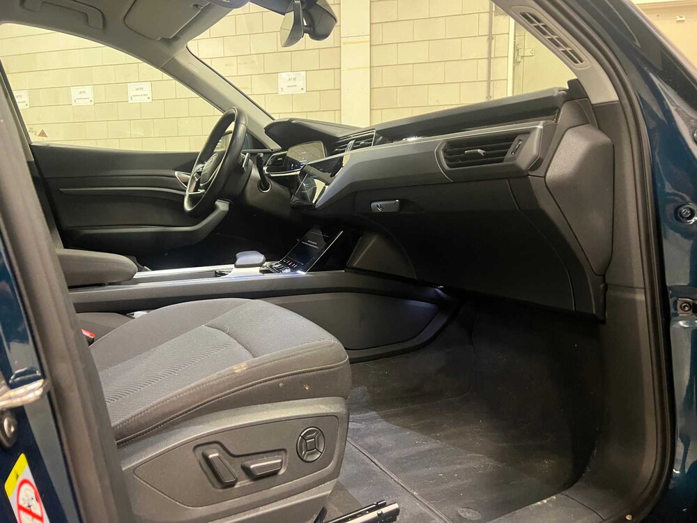 Audi E-Tron 55 Quattro Business Edition 95 kWh 408pk 2020 (Origineel-NL + 1e eigenaar), J-159-VG