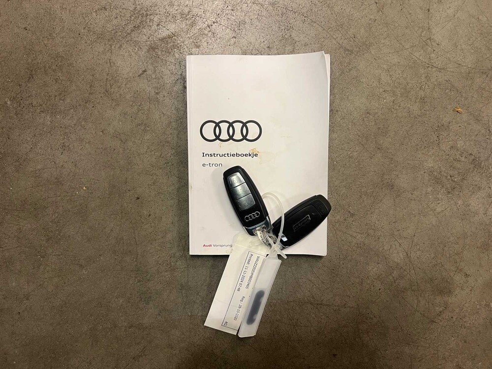 Audi E-Tron 55 Quattro Business Edition 95 kWh 408pk 2020 (Origineel-NL + 1e eigenaar), J-159-VG
