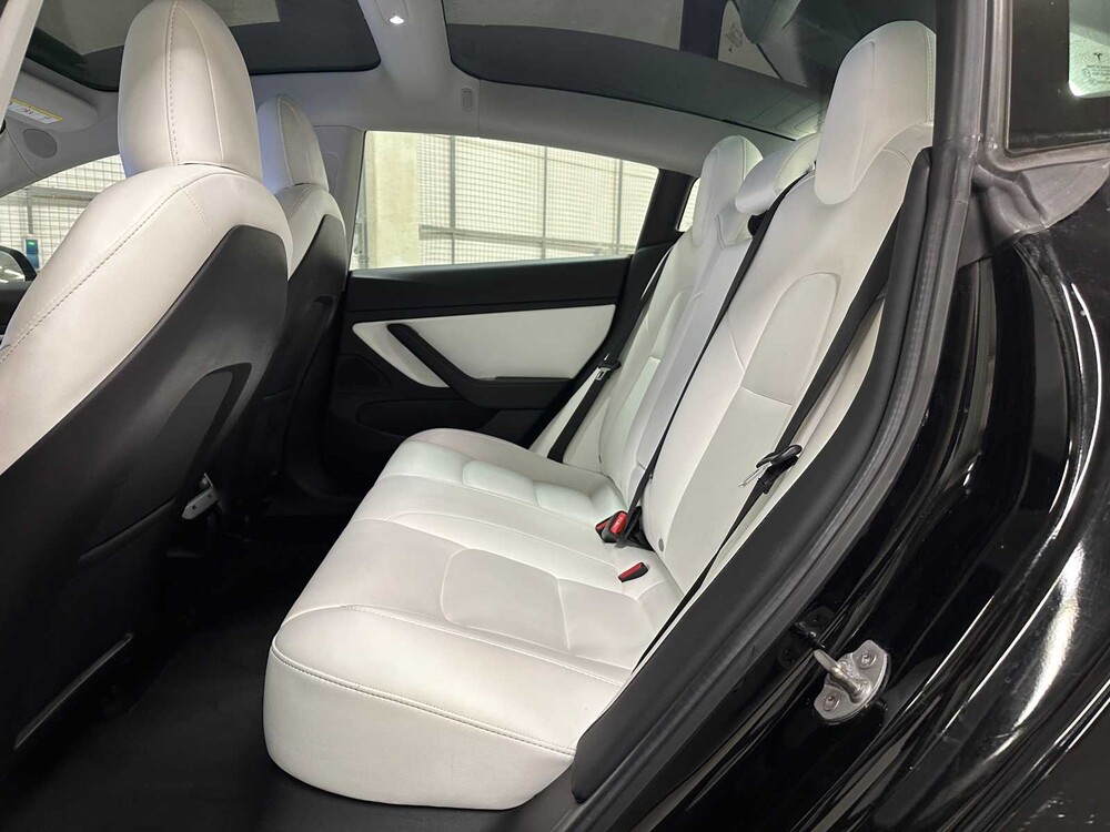 Tesla Model 3 Standard RWD Plus 60 kWh 238pk 2019 (Origineel-NL + 1e Eigenaar), G-679-GD