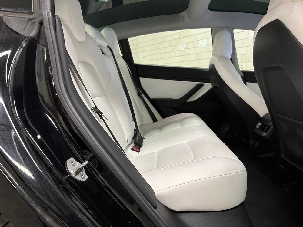 Tesla Model 3 Standard RWD Plus 60 kWh 238pk 2019 (Origineel-NL + 1e Eigenaar), G-679-GD