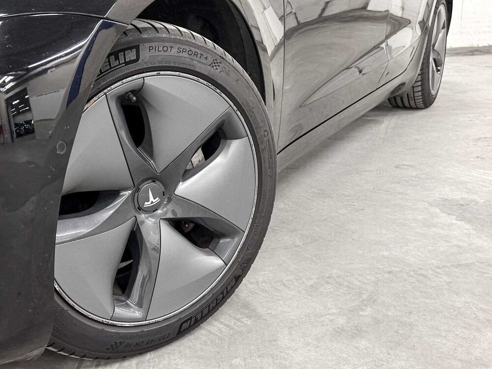 Tesla Model 3 Standard RWD Plus 60 kWh 238pk 2019 (Origineel-NL + 1e Eigenaar), G-679-GD