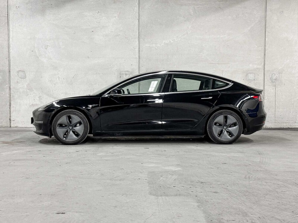 Tesla Model 3 Standard RWD Plus 60 kWh 238pk 2019 (Origineel-NL + 1e Eigenaar), G-638-LV