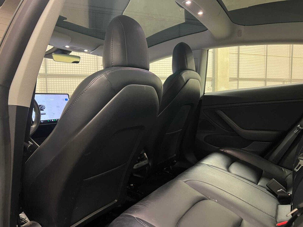 Tesla Model 3 Standard RWD Plus 60 kWh 238pk 2019 (Origineel-NL + 1e Eigenaar), G-638-LV