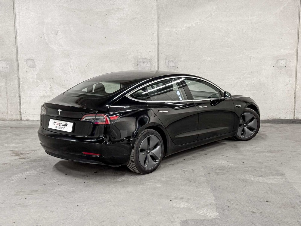 Tesla Model 3 Standard RWD Plus 60 kWh 238pk 2019 (Origineel-NL + 1e Eigenaar), G-638-LV