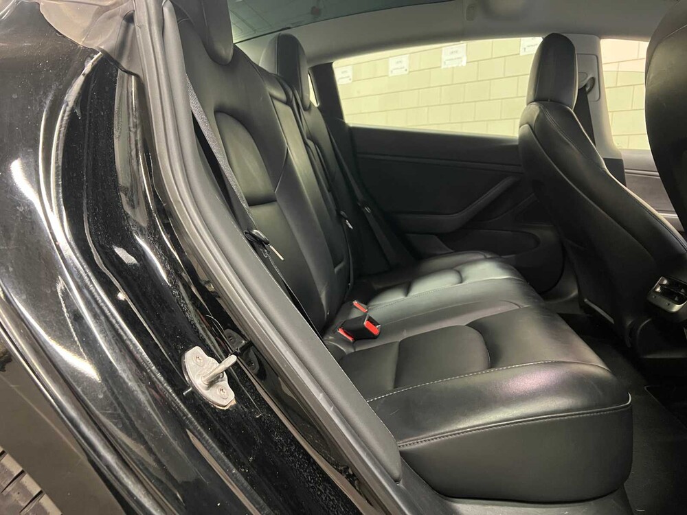 Tesla Model 3 Standard RWD Plus 60 kWh 238pk 2019 (Origineel-NL + 1e Eigenaar), G-638-LV