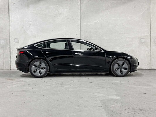 Tesla Model 3 Standard RWD Plus 60 kWh 238hp 2019 (Original-NL + 1st Owner), G-638-LV