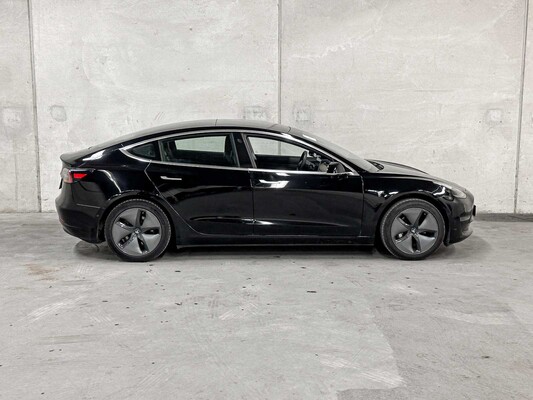 Tesla Model 3 Standard RWD Plus 60 kWh 238hp 2019 (Original-NL + 1st Owner), G-638-LV