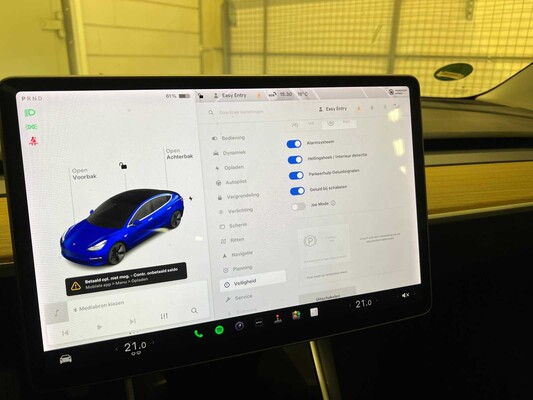 Tesla Model 3 Standard RWD Plus 60 kWh (Original-NL & 1. Besitzer) 238PS 2019, G-021-BB