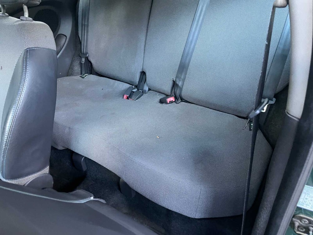 Nissan Micra 1.4 Tekna 88hp 2003 (Original-NL), 97-LZ-LP