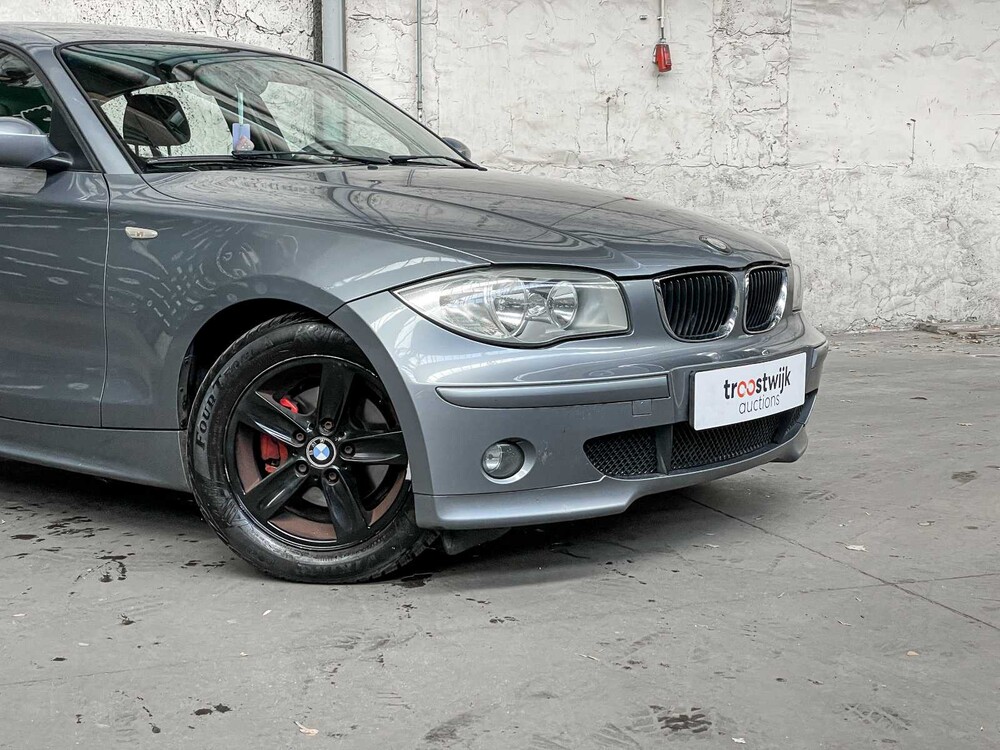BMW 116i Executive 1er 116PS 2005, HZ-115-L