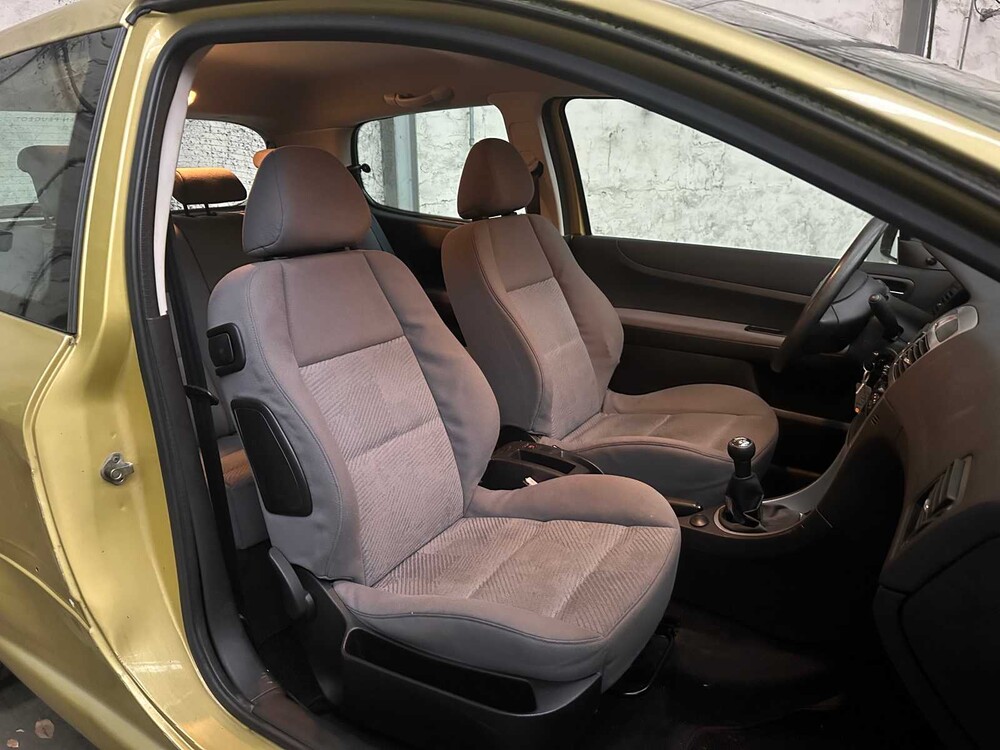 Peugeot 307 1.4 XR 75PS 2003, 87-LJ-RX