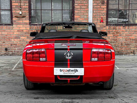 Ford Mustang Cabriolet Competition 4.0 V6 202PS 2005