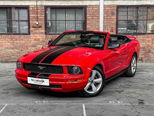 Ford Mustang Cabriolet Competition 4.0 V6 202PS 2005