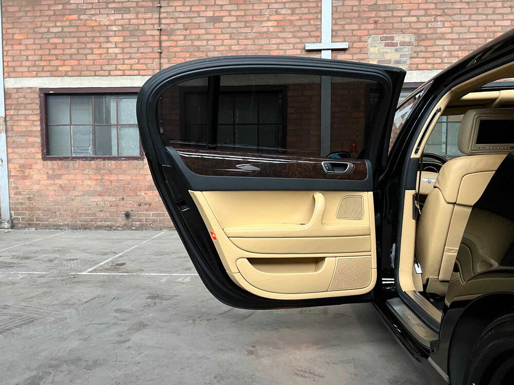 Bentley Continental Flying Spur 6.0 W12 525pk 2006 Youngtimer