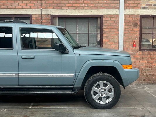 Jeep Commander 5.7 HEMI V8 LIMITED 326PS 2006 Youngtimer