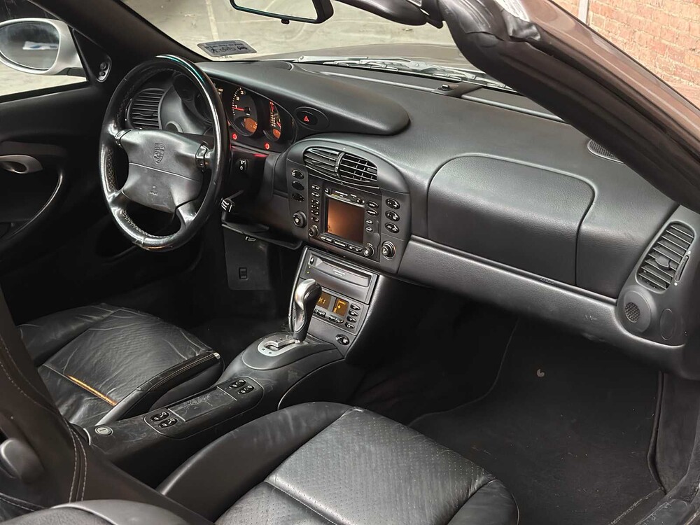 Porsche 911 Carrera 4 996 3.4 Cabriolet 300hp 2001 Youngtimer