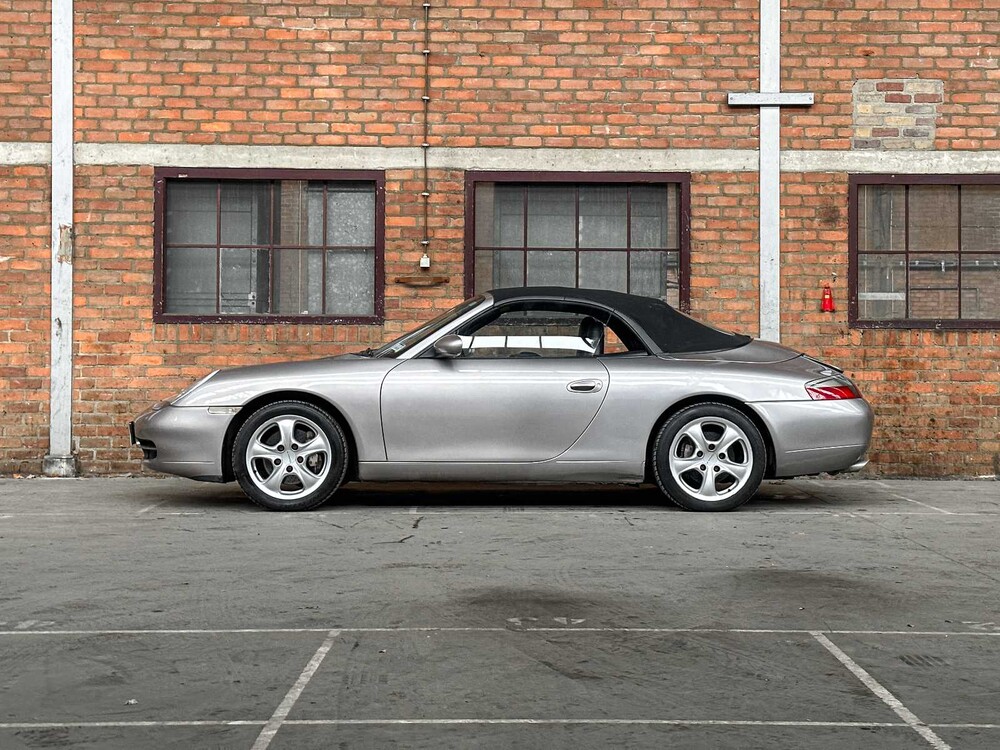 Porsche 911 Carrera 4 996 3.4 Cabriolet 300hp 2001 Youngtimer