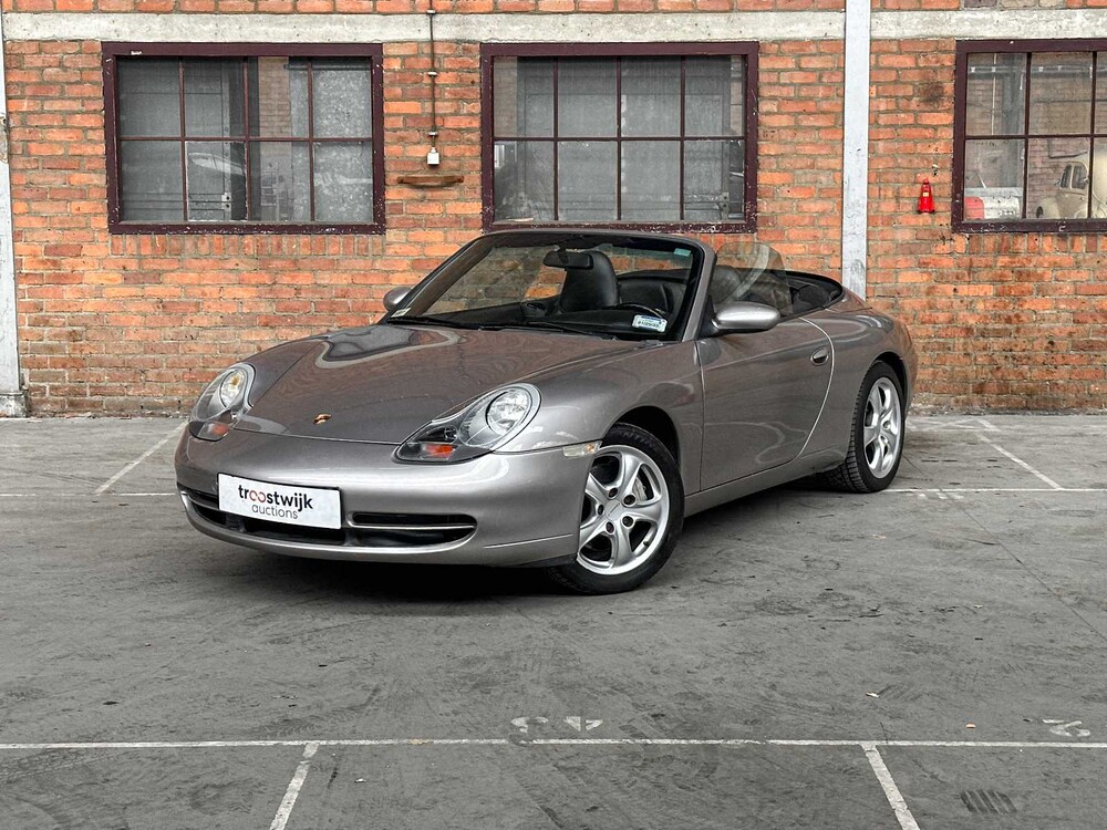 Porsche 911 Carrera 4 996 3.4 Cabriolet 300hp 2001 Youngtimer
