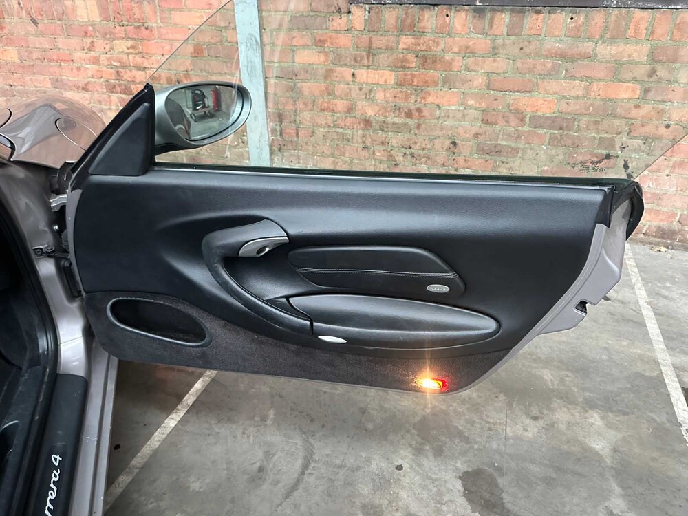 Porsche 911 Carrera 4 996 3.4 Cabriolet 300hp 2001 Youngtimer