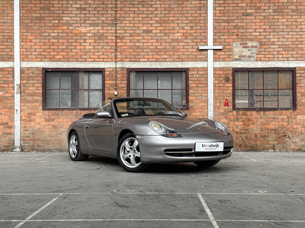 Porsche 911 Carrera 4 996 3.4 Cabriolet 300hp 2001 Youngtimer