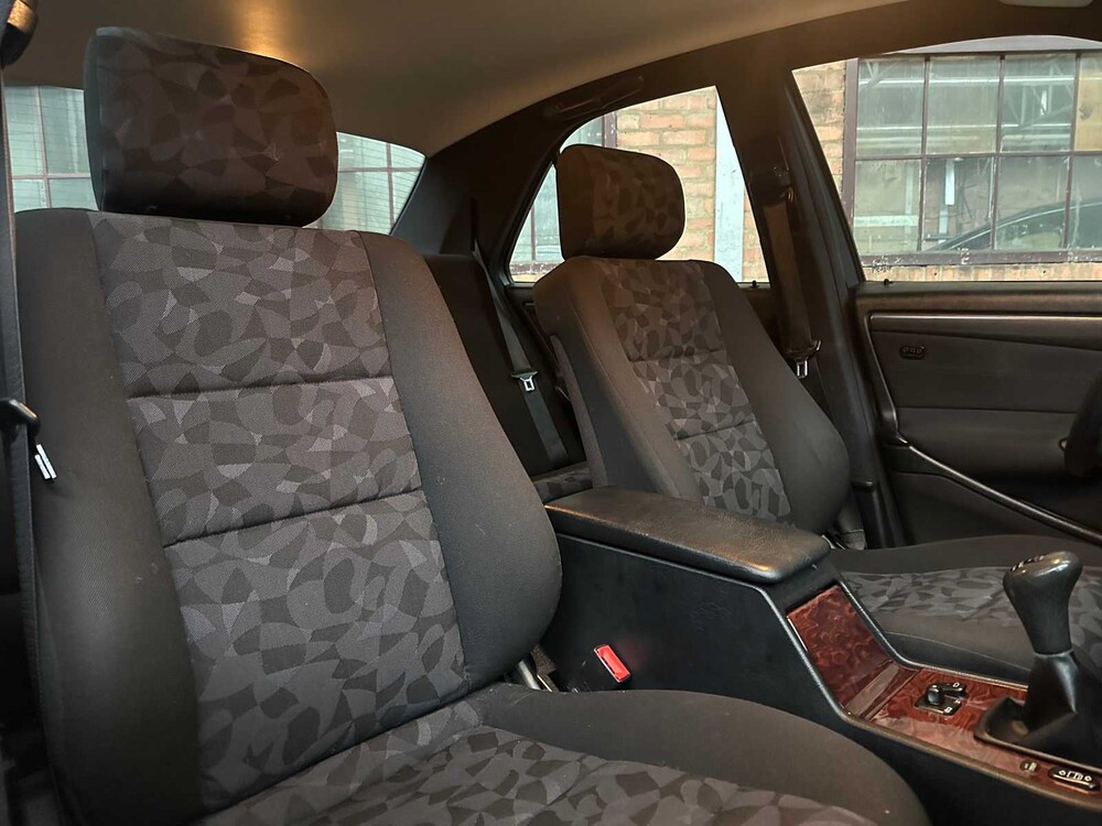 Mercedes-Benz C180 Classic 122hp 1999, GD-630-Z Youngtimer