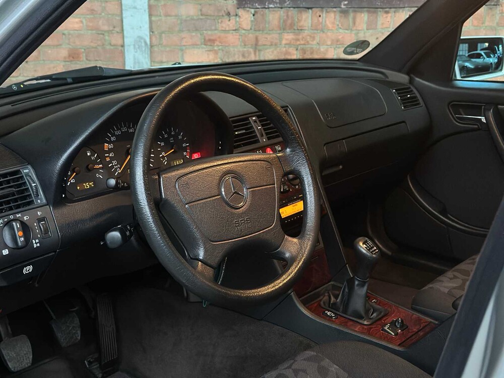 Mercedes-Benz C180 Classic 122hp 1999, GD-630-Z Youngtimer