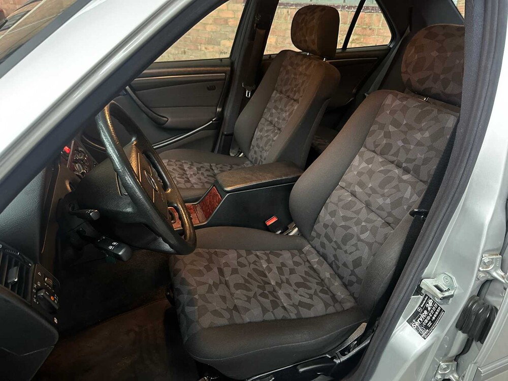 Mercedes-Benz C180 Classic 122hp 1999, GD-630-Z Youngtimer