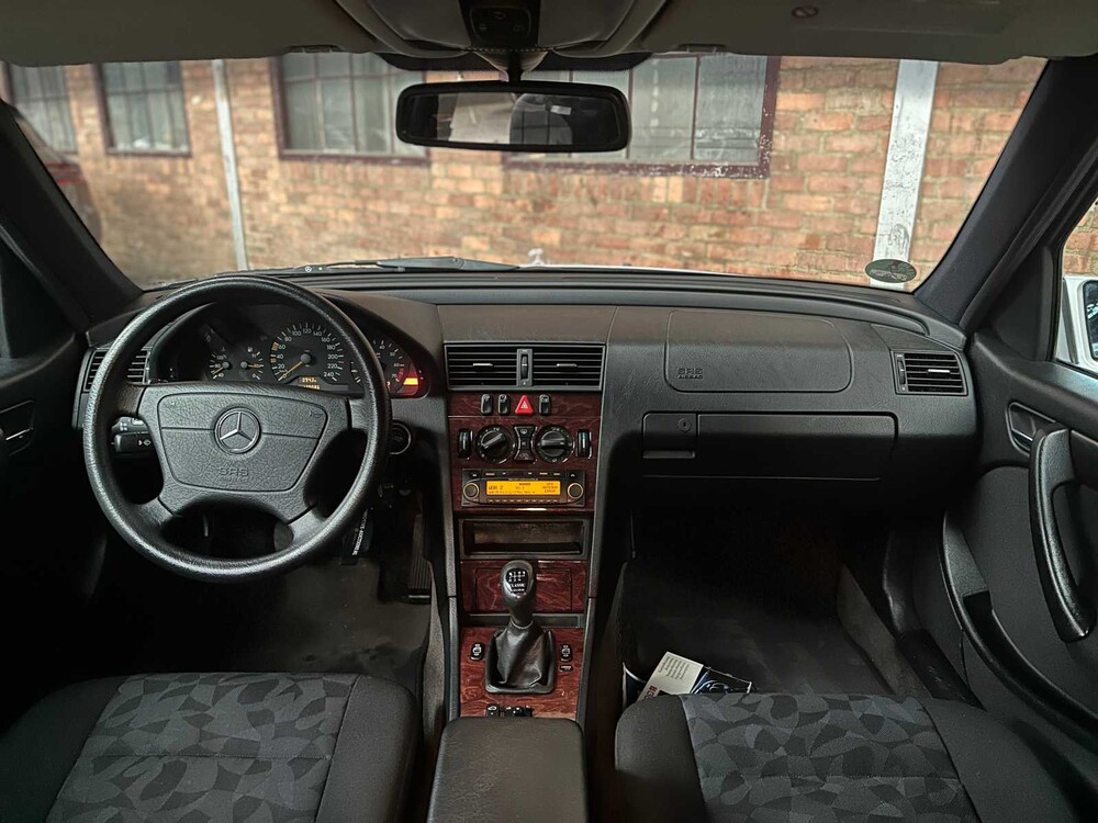 Mercedes-Benz C180 Classic 122hp 1999, GD-630-Z Youngtimer
