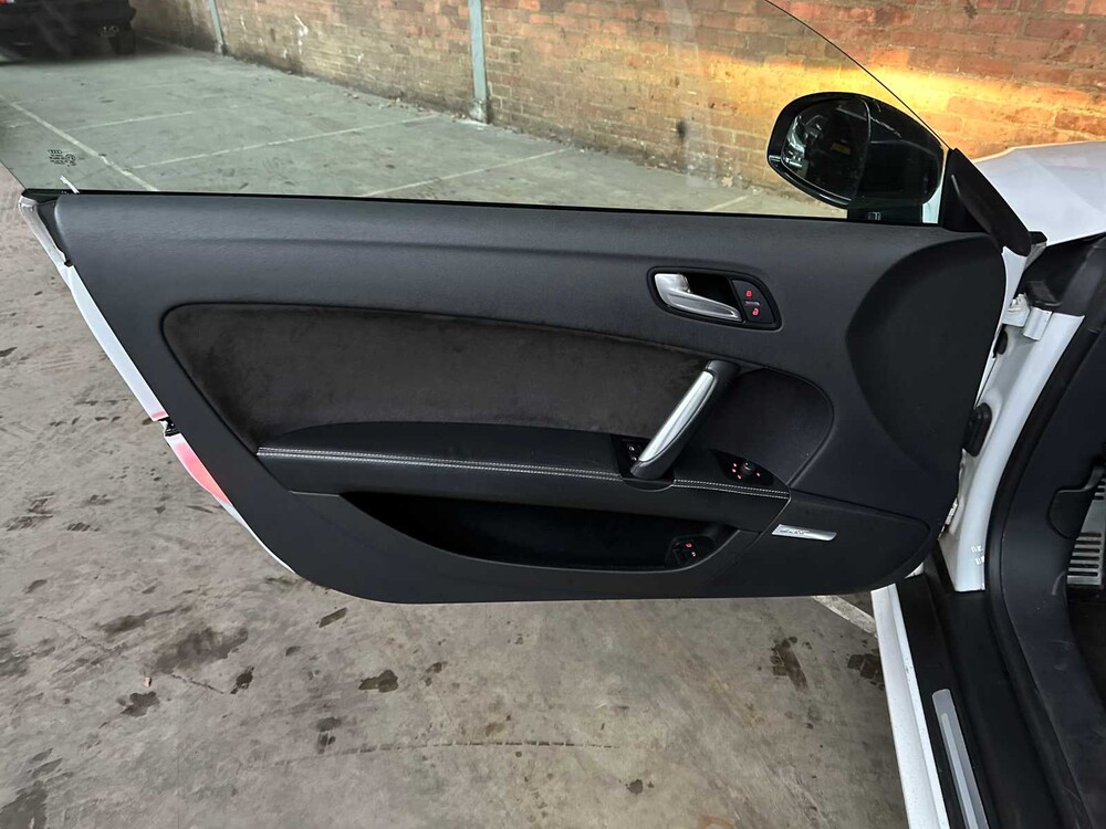 Audi TTS 2.0 T 8J 335hp 2008, 81-SNG-8