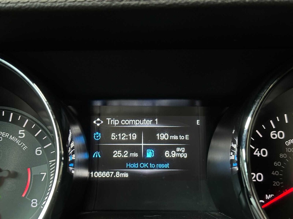 Ford Mustang 3.7L V6 V-Shaped Coupe 305pk 2016