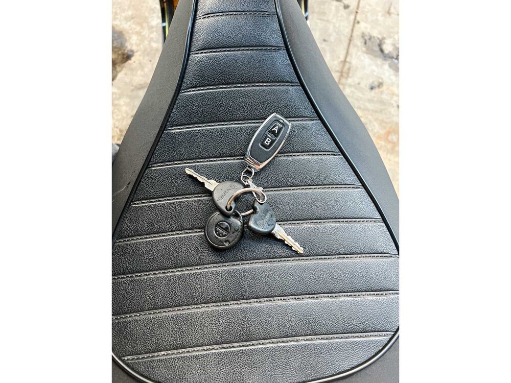 Vespa Sprint 4T (AKRAPOVIC) 49cc 2016 -CUSTOM-, DBP-40-B Bromscooter