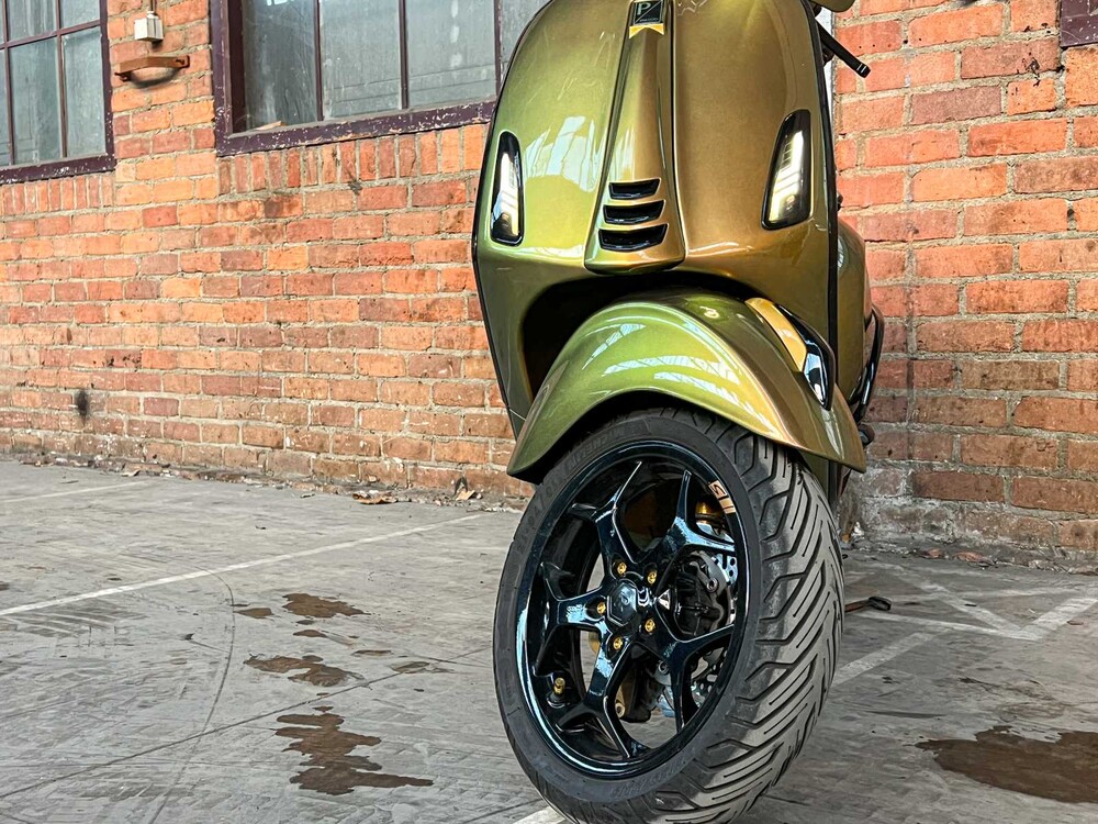 Vespa Sprint 4T (AKRAPOVIC) 49cc 2016 -CUSTOM-, DBP-40-B Bromscooter