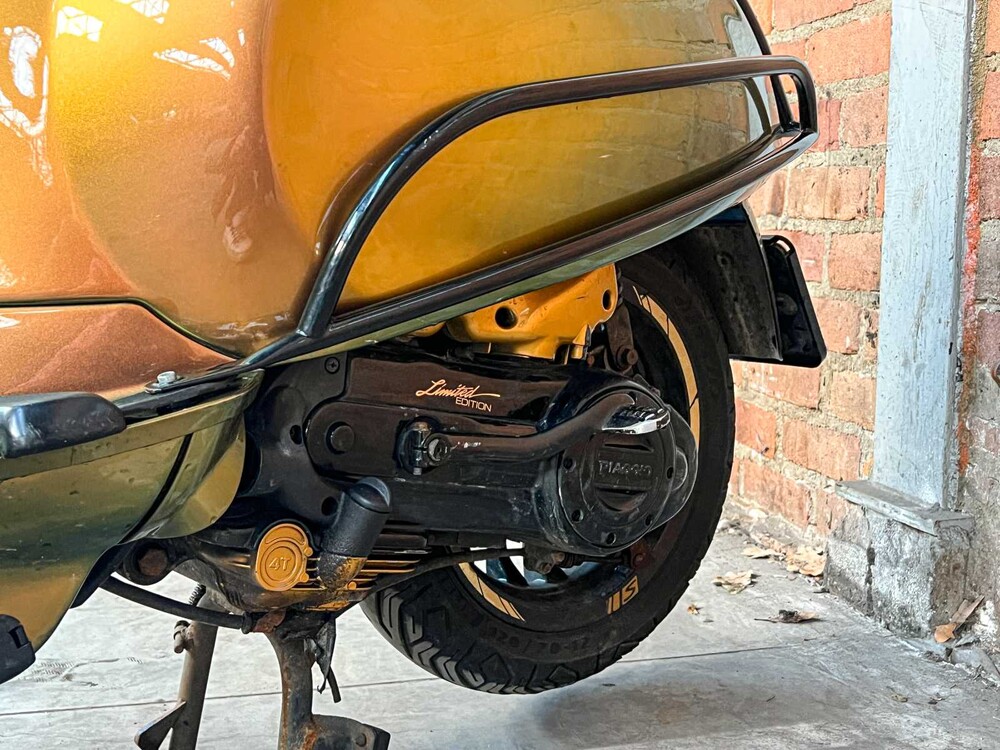 Vespa Sprint 4T (AKRAPOVIC) 49cc 2016 -CUSTOM-, DBP-40-B Bromscooter