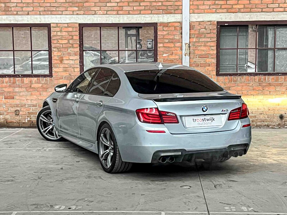 BMW M5 4.0 V8 F10 553pk 2012