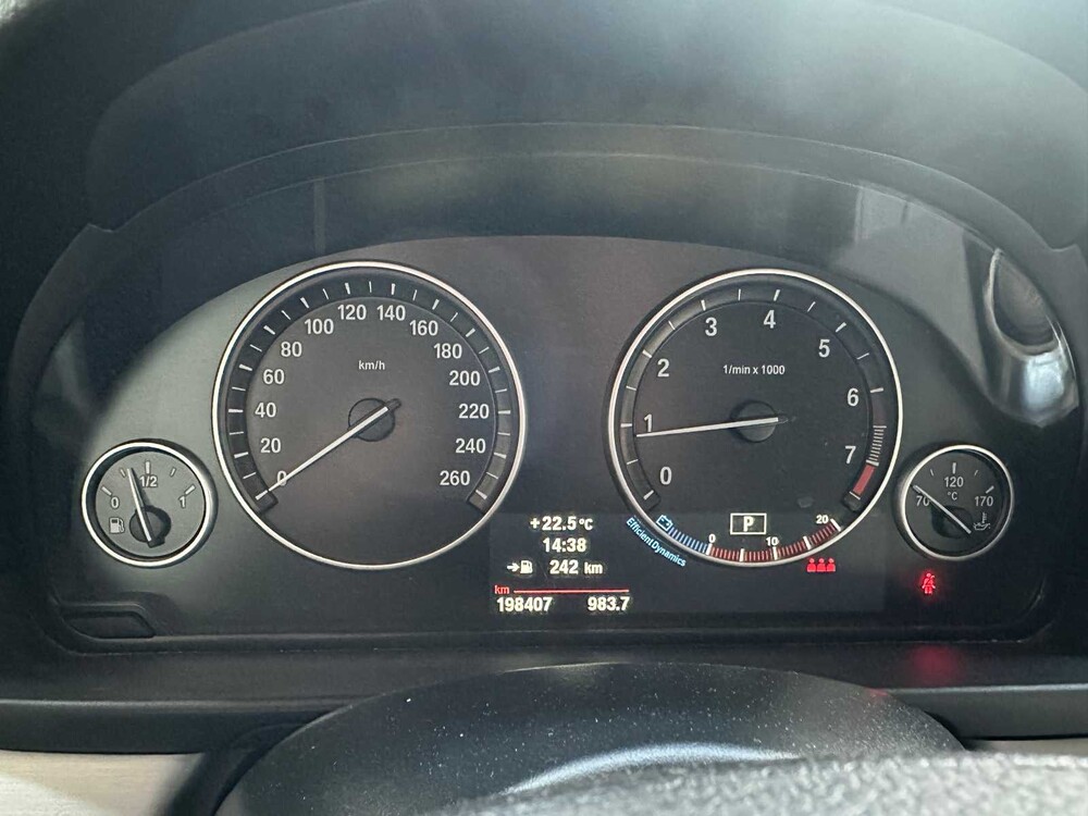 BMW 528i Touring Executive 245PS 2012 F11 5er (Original-NL), 08-XGB-5