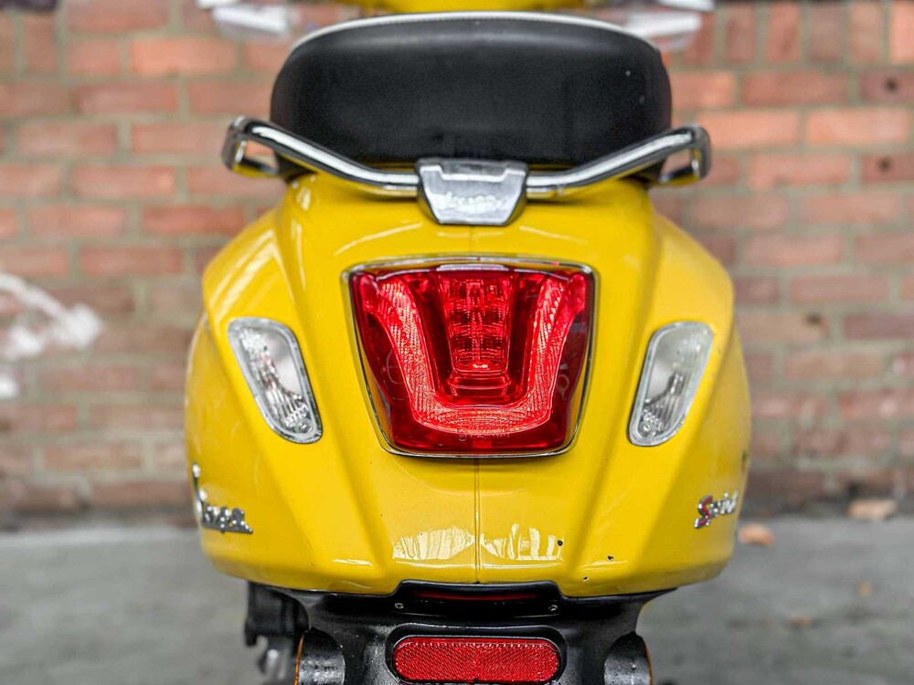 Vespa Sprint 4T 2016, DDB-29-Z Scooter