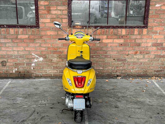 Vespa Sprint 4T 2016, DDB-29-Z Roller