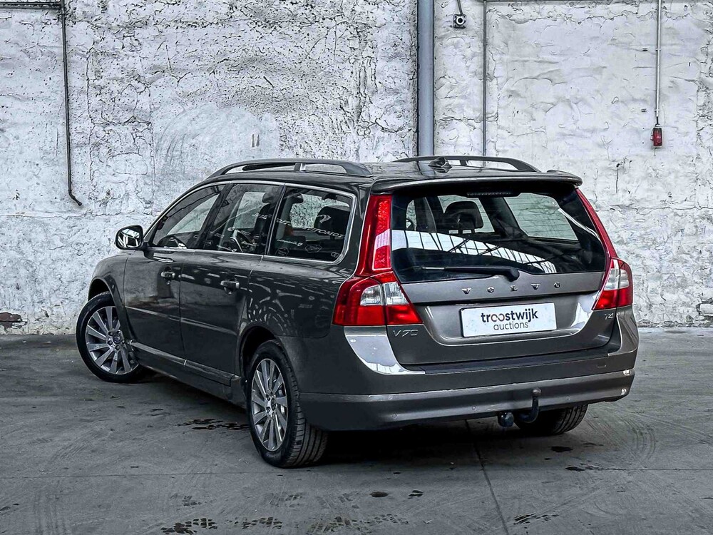 Volvo V70 1.6 T4 Lim. Ausgabe 179hp 2012, (Original-NL), 23-TSZ-4